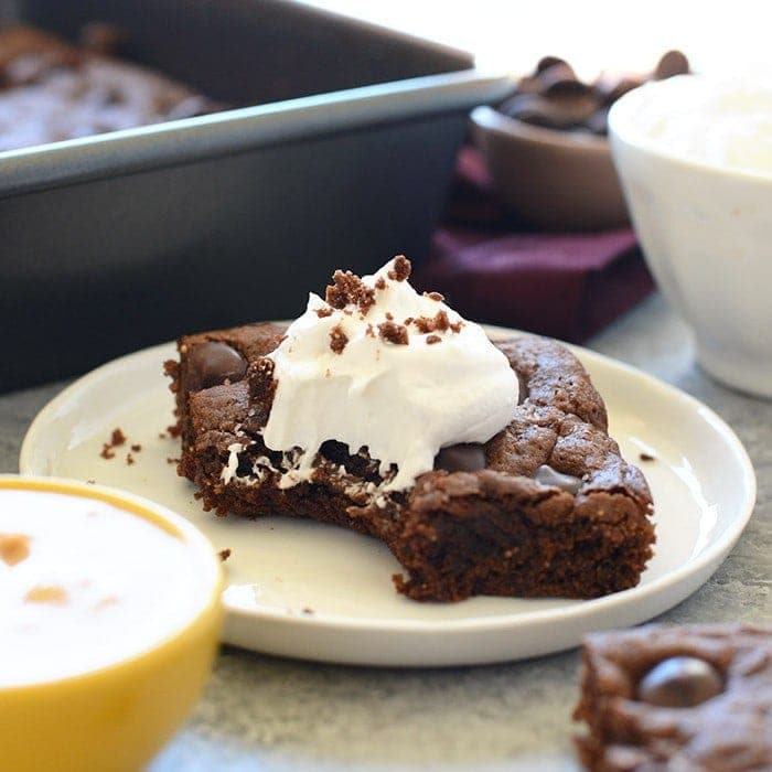 Fudgy Flourless Cashew Butter Brownies: Gluten-Free & Sugar-Free